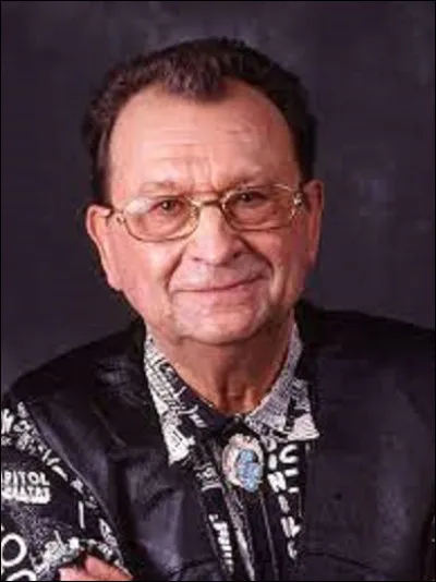 Acteur, né le 9 mai à Paris, Claude Piéplu reste dans les annales pour sa voix dans ''Les Shadoks'' entre 1969 et 1973. Mort dans la capitale le 24 mai 2006, pour quel film fut-il nominé au César du meilleur acteur dans un second rôle, en 1987 ?