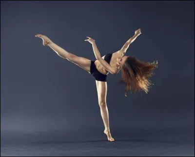 Dans laquelle de ces danses l'homme était-il supposé frotter son corps à celui de la femme ?