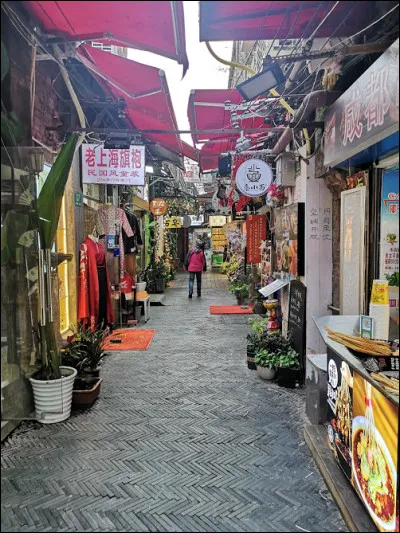 Gastronomie : Laquelle de ces spécialités culinaires est typique de Shanghai ?