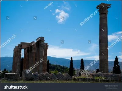 En avril je suis parti en Grèce et je suis allé à _______, la capitale de ce pays.