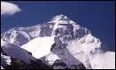 Dans l'Himalaya, entre le Npal et le Tibet, le mont Everest est le plus haut sommet du monde avec ses 8 848m. Aprs de nombreuses tentatives l'Everest est vaincu pour la 1re fois en 1953 par ...