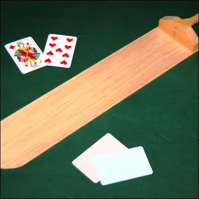 Dans quel jeu de cartes de casino le vainqueur est-il celui qui se rapproche le plus de 9 points ?