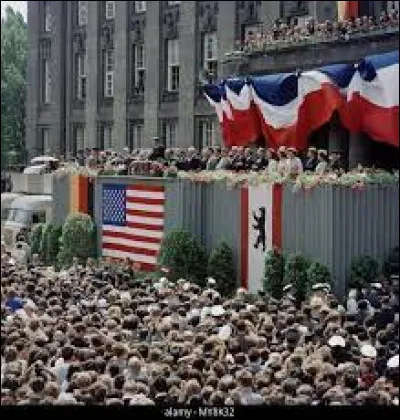 Quel président américain a dit "Ich bin ein Berliner'' ?