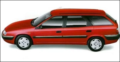 Quel est ce modèle des années 90 aux lignes réussies ?