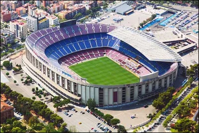 Sport : Combien de fois le club de foot FC Barcelone a-t-il gagn&eacute; la Ligue des Champions ?