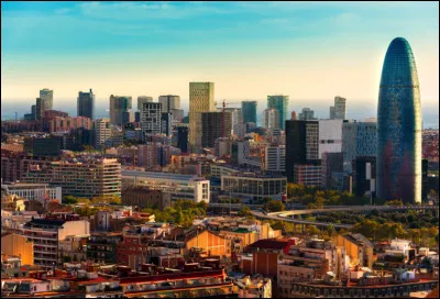 Culture : &Agrave; quel pourcentage est parl&eacute; le catalan dans la ville de Barcelone ?