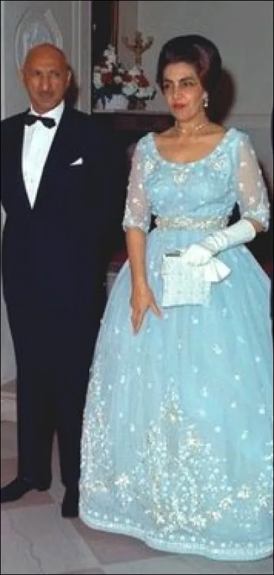 Le roi Mohammad Zaher Shah, après des études en France, prend la direction de lAfghanistan après lassassinat de son père en 1933. Quelle était son épouse qui lui donna huit enfants ?