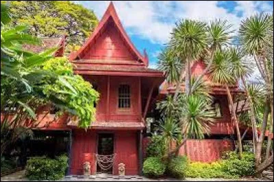 Personnalité : À quel homme daffaire américain et amoureux dart appartient cette maison de Bangkok ?