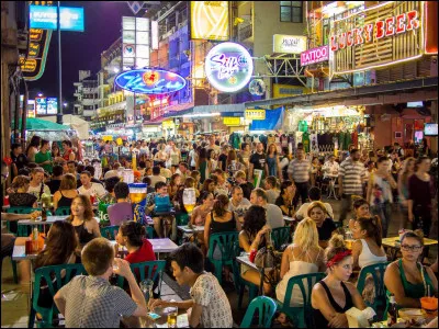 Culture : Combien d'habitants peuplent Bangkok ?