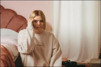 Laquelle de ces propositions correspond au titre de l'album que Louane a sorti en 2022 ?