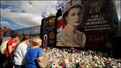 Le 8 septembre 2022, Elizabeth II s'éteint au château de Balmoral en Écosse, après 70 ans de règne. Elle aura connu 15 Premiers ministres britanniques, depuis le tout premier Winston Churchill. À quel âge meurt-elle ?