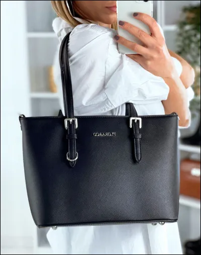 Quel objet est indispensable dans ton sac ?