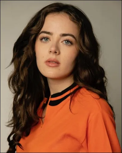 Qui interprète le rôle de Chloé ?