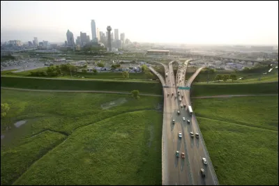 Quelle ville est surnommée "Big D" ?