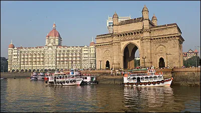 Quelle ville est surnommée "La ville maximum" ?