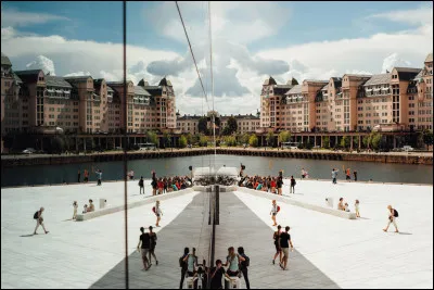 Quelle ville est surnommée "La ville du tigre" ?