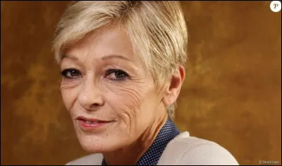 Françoise Bourdin, morte le 25 décembre 2022, a écrit une cinquantaine de livres : lequel n'en fait pas partie ?