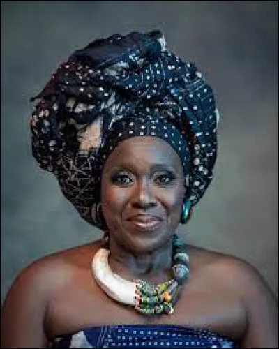 Quel est le nom de cette actrice ?