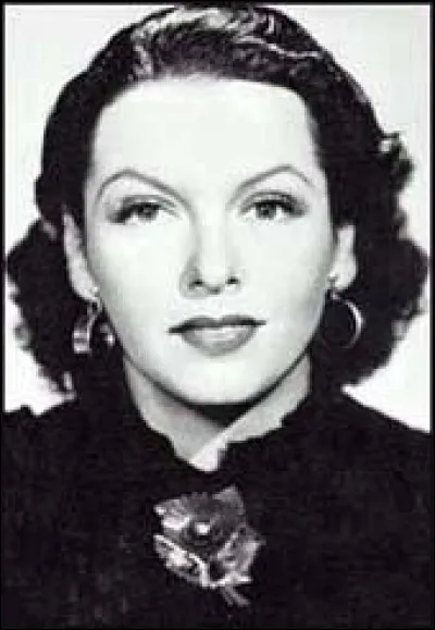 Quel est le nom de cette lady ?