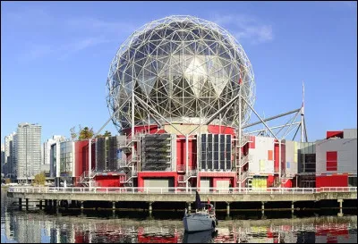 Lieu d'exception : comment s'appelle ce lieu o&ugrave; l'on peut faire de multiples activit&eacute;s ?