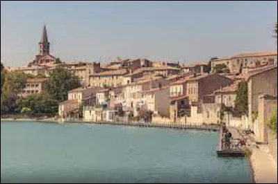 Les habitants de Castelnaudary (Aude) sont des ...