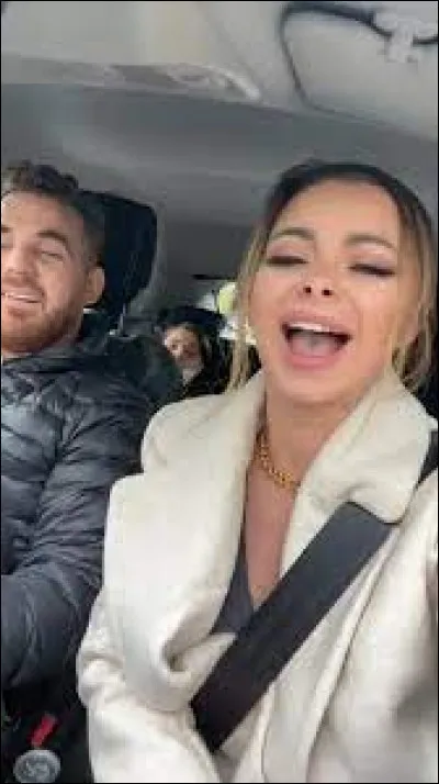 Qui est cet homme par rapport à elle ?