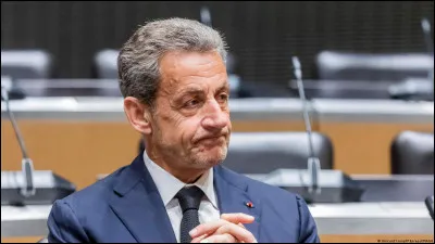 Décembre : Qui fut conseiller du président Nicolas Sarkozy de 2007 à 2012 ?