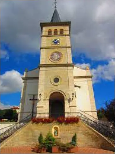 Nous terminons notre balade en Moselle, à Téterchen, au pied de l'église Saint-Ruf. Nous sommes en région ...