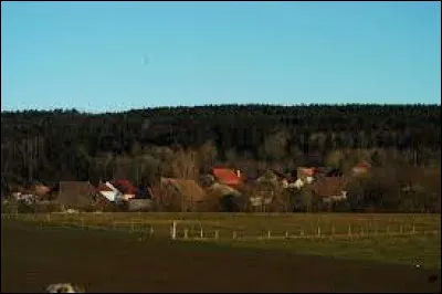 Petit village Jurassien de 80 habitants, Le Latet se situe en région ...