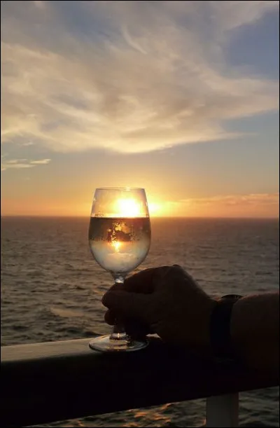 Que Moustaki te conseillait-il de donner à ton homme ?