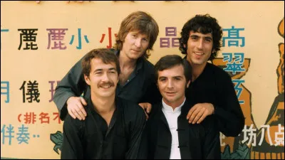 Vue par les Charlots à quel plat associe-t-on Paulette ?