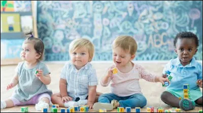 D'après le Bureau international du travail, combien de millions d'enfants de 5 à 14 ans travaillaient de manière forcée dans le monde, au début du XXIe siècle ?