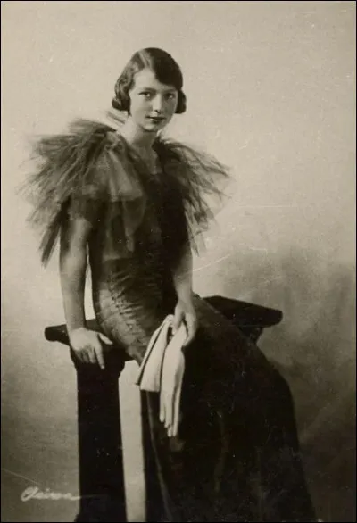 En quelle année Adélaïde d'Autriche obtient-elle son doctorat ?