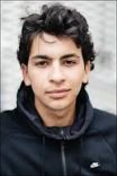 Qui interprète le rôle de Reda ?