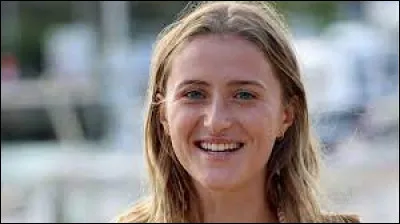 Qui interprète le rôle de Victoire ?