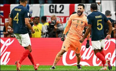 Qui était le capitaine de l'équipe de France durant toute l'épreuve ?