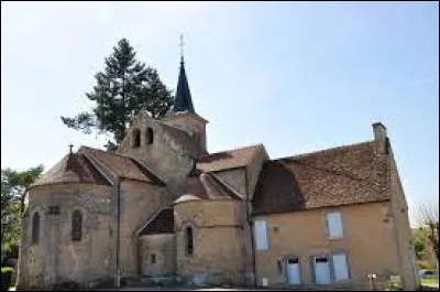 Village de l'arrondissement de La Châtre, dans la région naturelle du Boischaut Sud, Champillet se situe dans le département ...