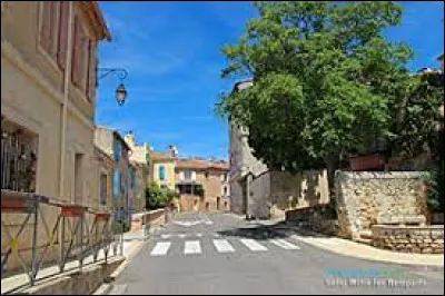 Ville de la métropole Aix-Marseille-Provence, Saint-Mitre-les-Remparts se situe dans le département ...