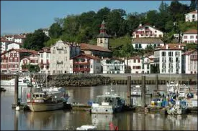 Ville du pays Basque, Ciboure se situe ...