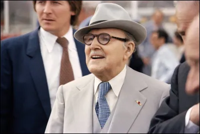 Quel industriel français a inspiré le personnage de Lazlo Carreidas dans "Vol 714 pour Sydney" ?