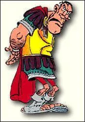 Comment s'appelle son fils adoptif ?