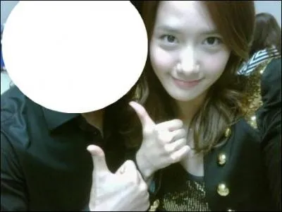 Qui est avec Yoona ?