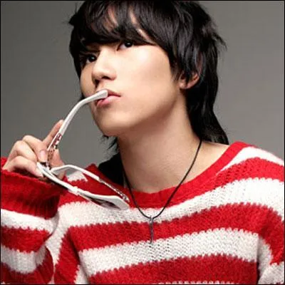 A quel groupe appartient ce membre ?