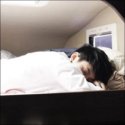 Qui est ce membre des Ze : a ?