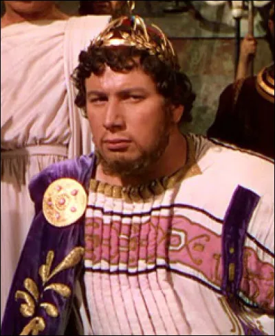 Dans quel film Peter Ustinov est-il Néron ?