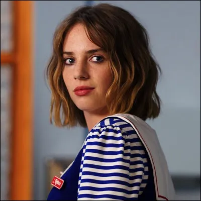 Est-ce que l'actrice Maya Hawke a joué dans le film "The Pale Blue Eye" ?