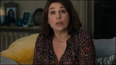 Comment Pierre et Vincent surnomment-ils Claude dans son dos ?