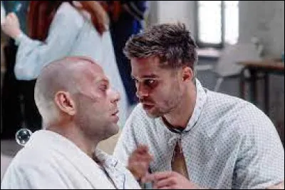 Dans quel film partage-t-il l�affiche avec Bruce Willis ?