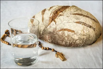 Quel jour marque le début du Carême dans le christianisme ?