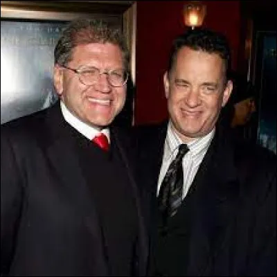 Quel est le premier film de Robert Zemeckis dans lequel Tom Hanks a tourné ?